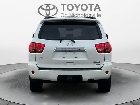 Used 2015 Toyota Sequoia Platinum image 5