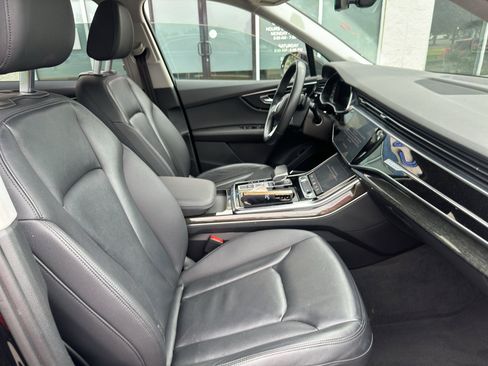 Used 2022 Audi Q7 3.0T Premium Plus AWD/4WD image 12