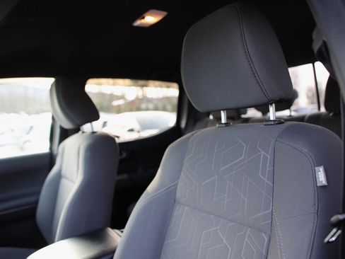 Used 2019 Toyota Tacoma TRD Sport image 19