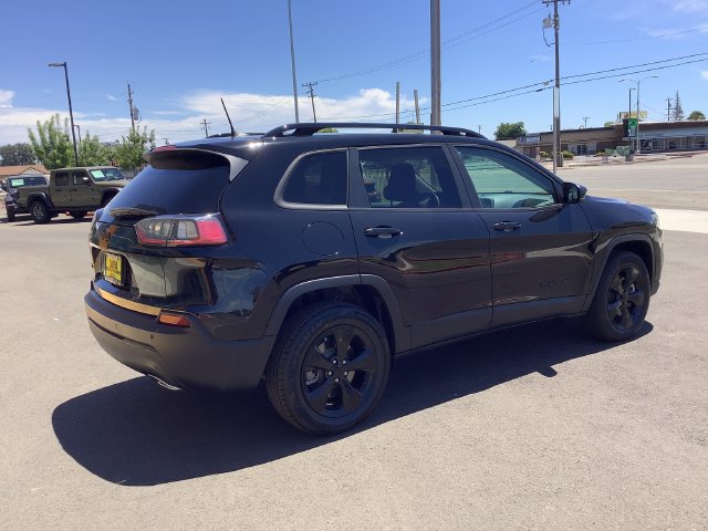 Used 2020 Jeep Cherokee Latitude Plus AWD/4WD image 28