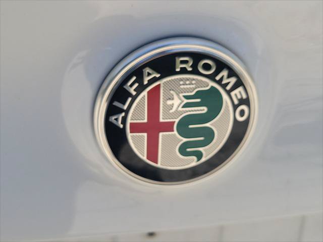 Used 2023 Alfa Romeo Giulia Veloce RWD image 8