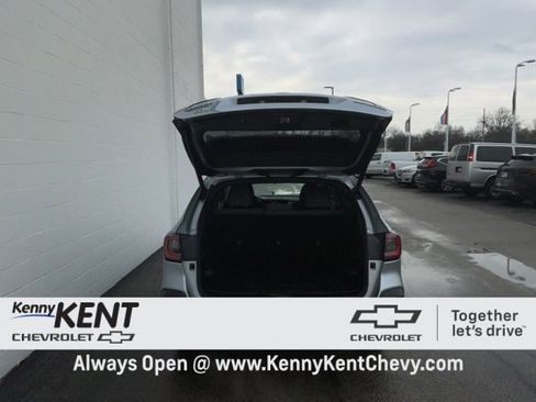 Used 2023 Subaru Outback Premium image 8