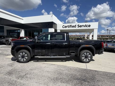 New 2026 GMC Sierra 3500 Denali w/ Technology Package AWD/4WD image 7