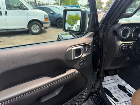 Used 2023 Jeep Wrangler Unlimited Sahara w/ Dual Top Group AWD/4WD image 12
