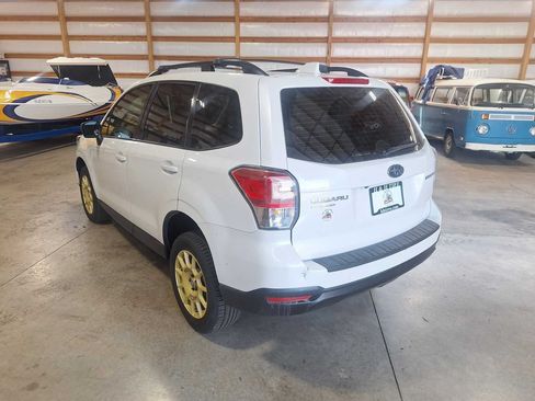 Used 2018 Subaru Forester 2.5i w/ Alloy Wheel Package AWD/4WD image 6