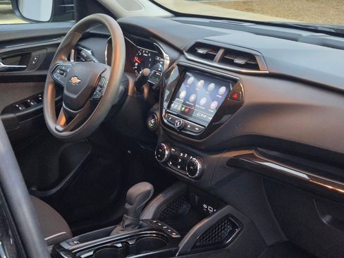 Certified 2023 Chevrolet TrailBlazer LT w/ Convenience Package image 7