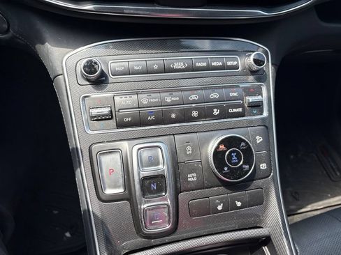Used 2022 Hyundai Santa Fe SEL w/ Convenience + Premium Package AWD/4WD image 12