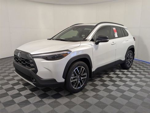 New 2026 Toyota Corolla Cross XLE image 2