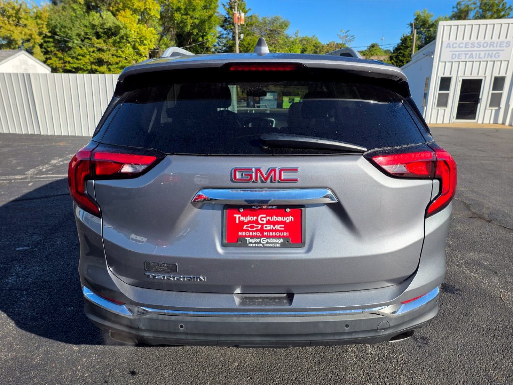 Used 2020 GMC Terrain SLT w/ Preferred Package FWD image 7