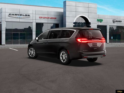 New 2027 Chrysler Pacifica Select AWD/4WD image 4