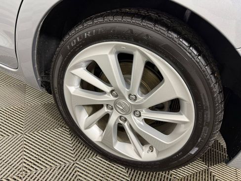 Used 2017 Acura ILX Premium Package image 11