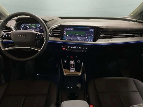 Used 2024 Audi Q4 e-tron Prestige image 12