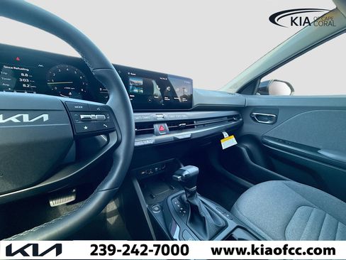Certified 2025 Kia K4 EX image 25