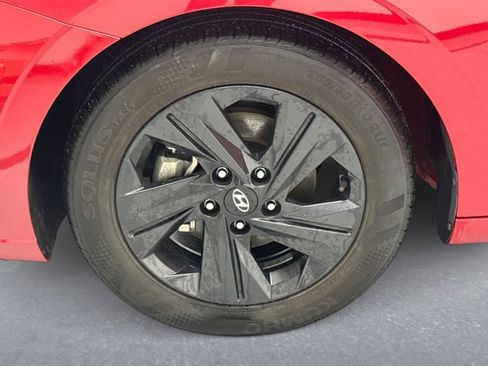 Used 2021 Hyundai Elantra SEL w/ Convenience Package image 20