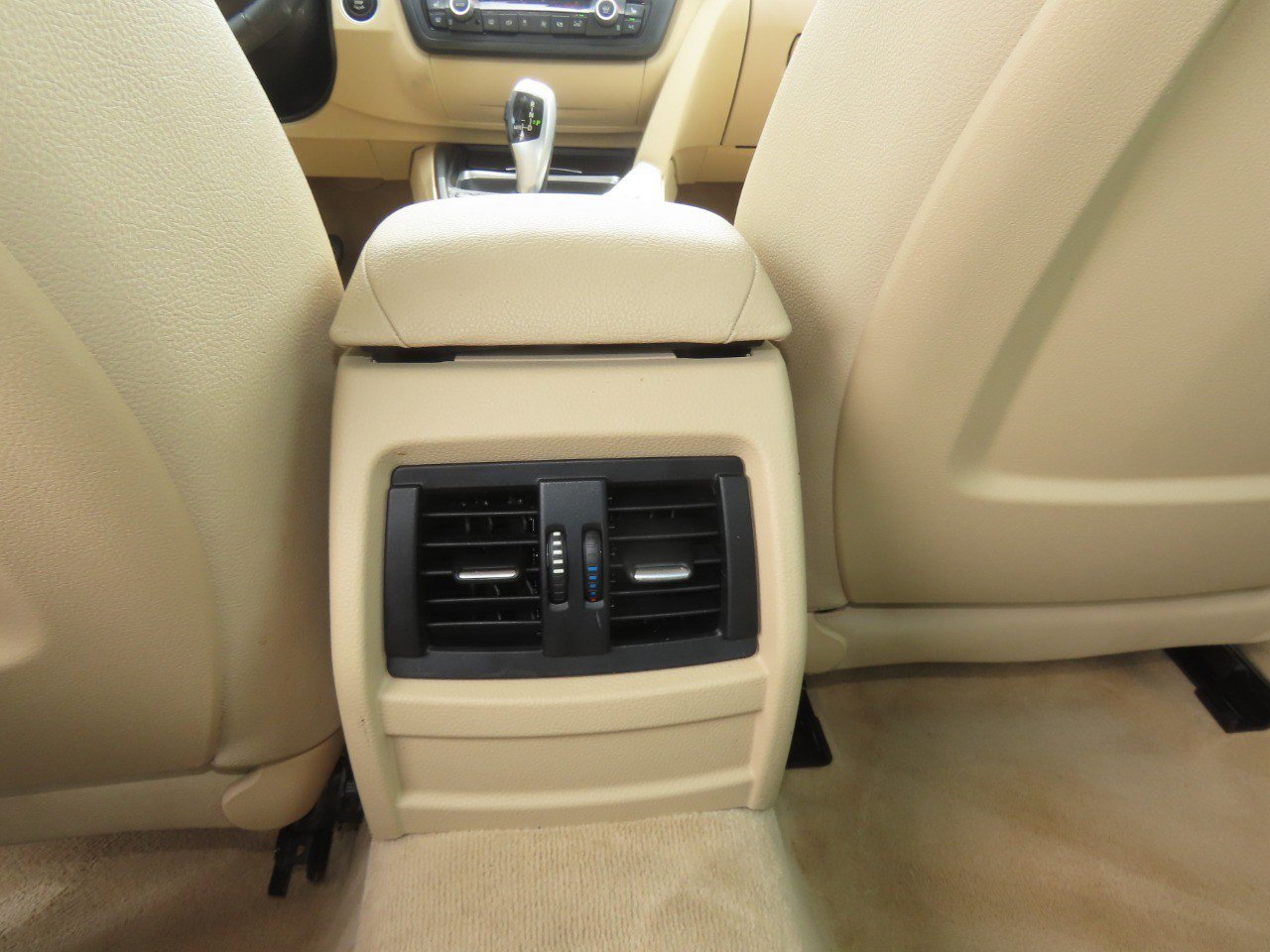 Used 2015 BMW 320i Sedan RWD image 20