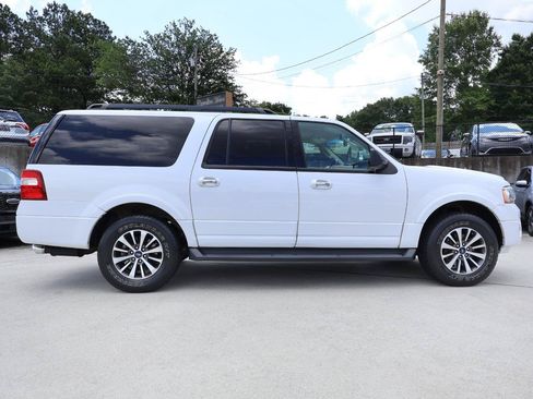 Used 2016 Ford Expedition EL XLT w/ Equipment Group 202A RWD image 8