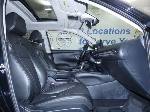 Used 2025 Honda HR-V EX-L image 8