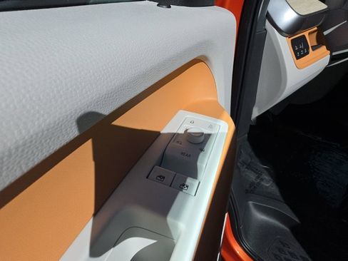 New 2025 Volkswagen ID. Buzz Pro S Plus image 14