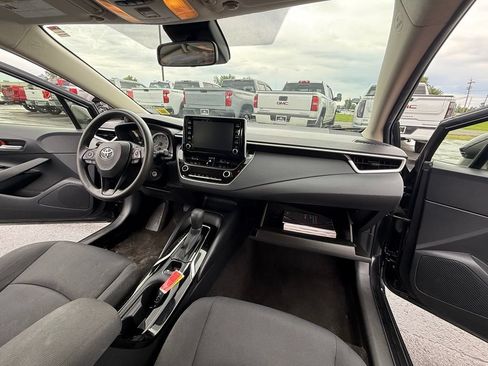 Used 2020 Toyota Corolla LE FWD image 20