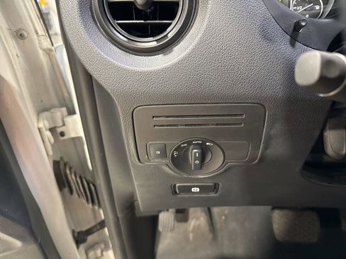 Used 2019 Mercedes-Benz Metris image 18
