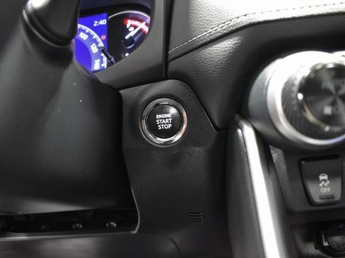 Used 2023 Toyota RAV4 XLE Premium image 26