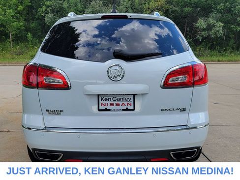 Used 2017 Buick Enclave Premium AWD/4WD image 4