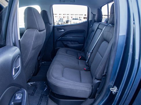Used 2019 Chevrolet Colorado LT w/ LT Convenience Package AWD/4WD image 25