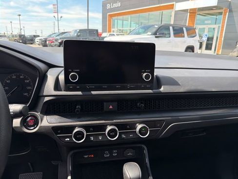 Used 2025 Honda CR-V EX image 38