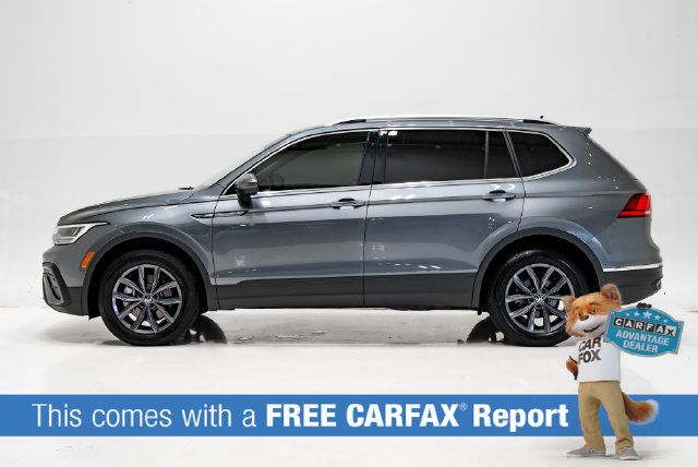 Used 2023 Volkswagen Tiguan SE FWD image 2