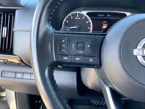 Used 2023 Nissan Pathfinder SV FWD image 23