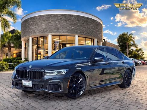 Used 2020 BMW 740i w/ M Sport Package image 1