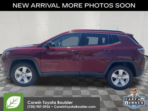 Used 2022 Jeep Compass Latitude AWD/4WD image 4