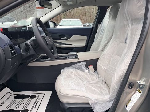 New 2026 Nissan Sentra SL w/ Floor Mat Package image 10