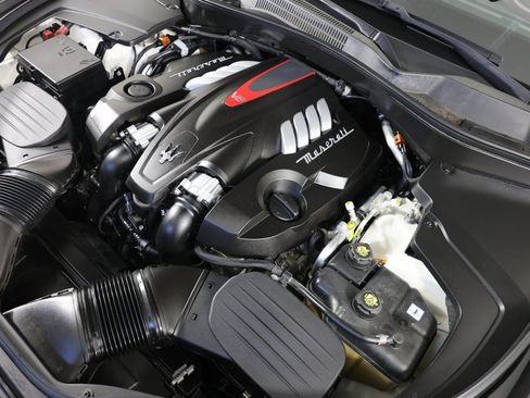 Used 2021 Maserati Levante GTS image 34