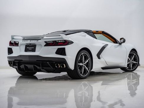 Used 2021 Chevrolet Corvette Stingray Premium Cpe w/ Z51 Performance Package RWD image 11
