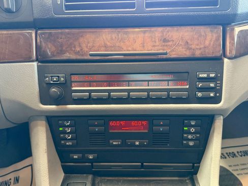 Used 2003 BMW 540i Sedan image 17