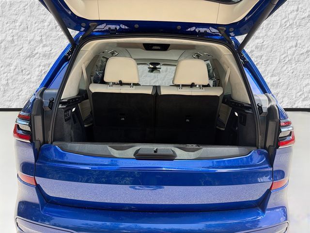 Used 2024 BMW ALPINA XB7 AWD/4WD image 46