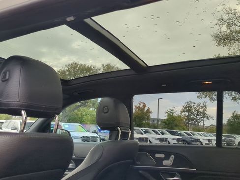 Used 2022 Mercedes-Benz GLS 450 4MATIC image 21