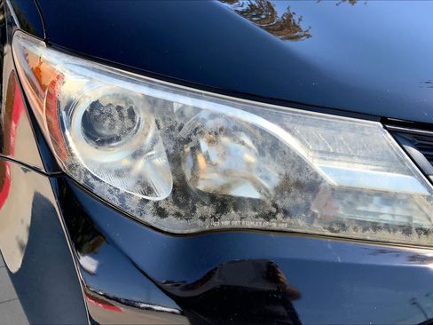 Used 2015 Toyota RAV4 LE FWD image 27