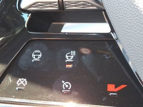 New 2026 Cadillac Vistiq Premium Luxury w/ LPO, Floor Liner Package AWD/4WD image 14