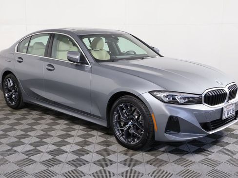 Used 2025 BMW 330i Sedan w/ Convenience Package RWD image 3