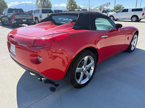 Used 2006 Pontiac Solstice Convertible w/ Power Package RWD image 10
