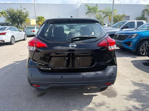 Used 2020 Nissan Kicks S FWD image 5