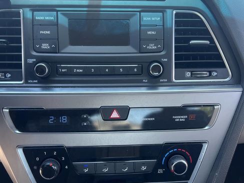 Used 2015 Hyundai Sonata SE image 6