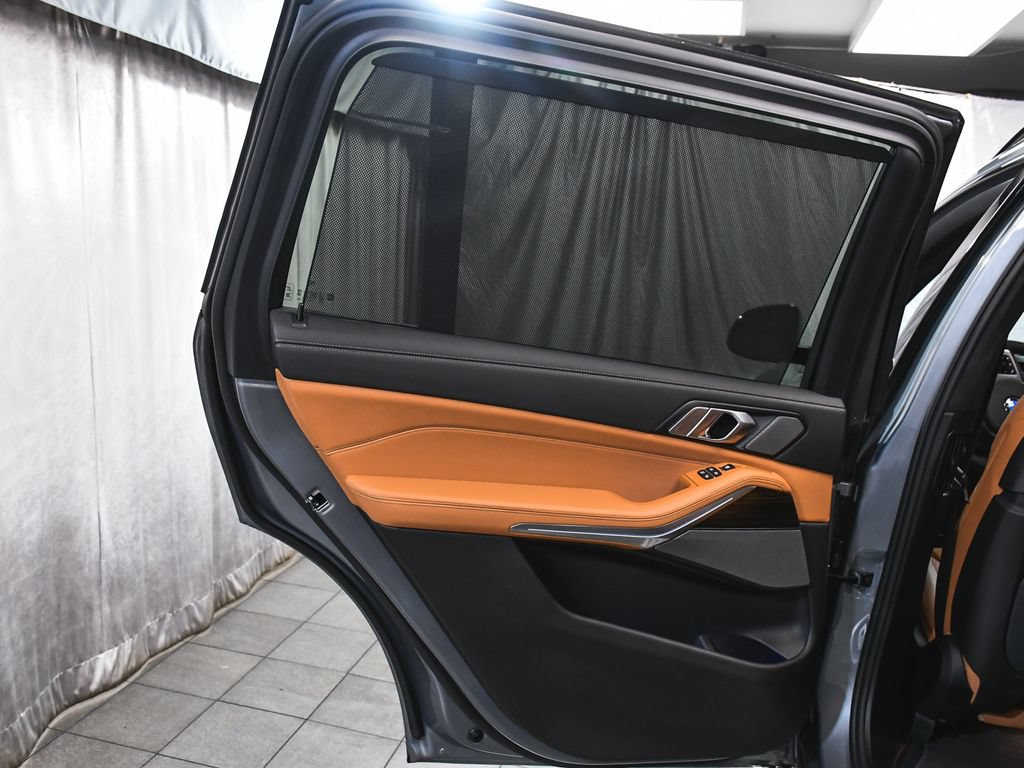 Used 2026 BMW X7 xDrive40i AWD/4WD image 11