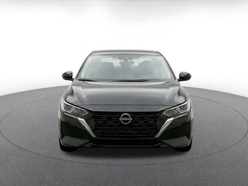 Used 2025 Nissan Sentra SV FWD image 2