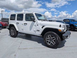 Certified 2025 Jeep Wrangler Unlimited Sahara AWD/4WD video 1