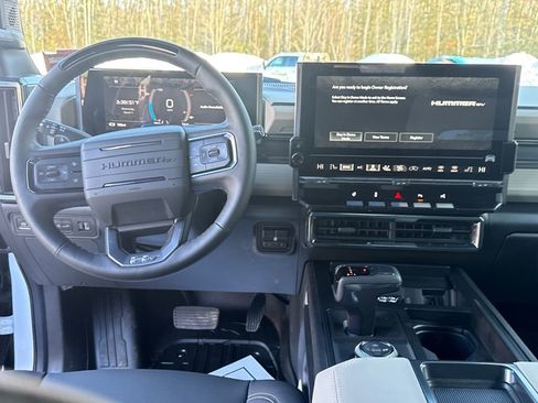 New 2026 GMC Hummer EV 4x4 Crew Cab image 15