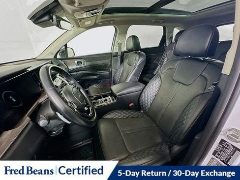Used 2022 Kia Sorento SX Prestige image 24