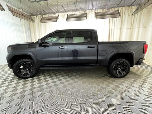 Certified 2022 GMC Sierra 1500 AT4 w/ AT4 Premium Package AWD/4WD image 23